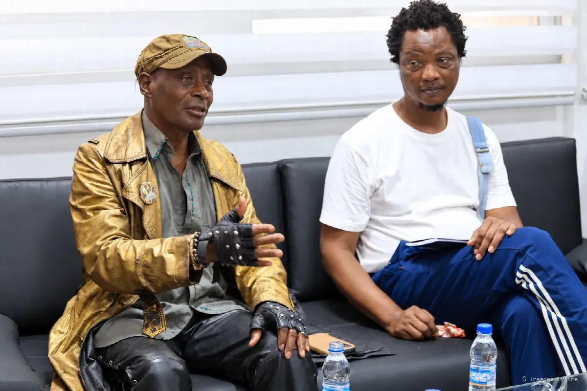 Sidiki Bakaba à l’INSAAC : une leçon de théâtre par une légende vivante