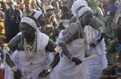 ABÔMA : LE TAMBOUR QUI FAIT VIBRER LA MÉMOIRE N’ZIMA